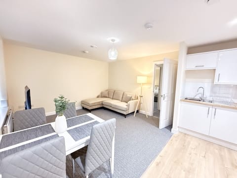 Living Room / Lounge