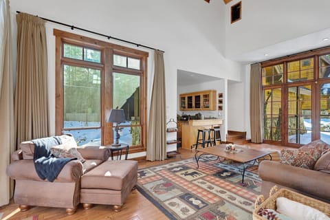 Home Decor, Architecture, Building, Furniture, Indoors