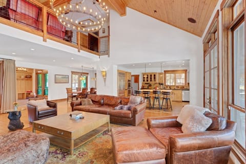 Home Decor, Architecture, Building, Furniture, Indoors