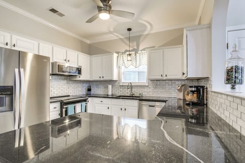 Kitchen | 1st Floor | Dishwasher