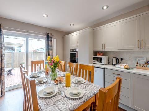 Kitchen/diner | Cherry Blossom - Golden Beach Holiday Park, Ingoldmells