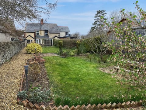 Garden | Bryn View Villa, Bryn Y Maen