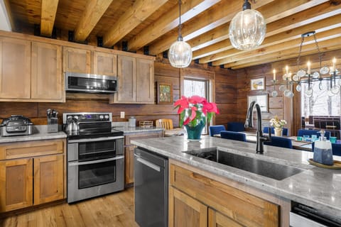 Basin Sink at the Kitchen Island