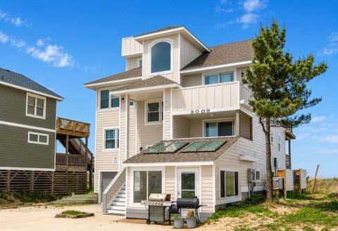 Pier House - K1009