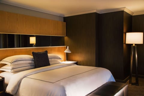 Unit with 1 King bed. Exact unit will be assigned upon arrival. Views, colors, and decor may vary.