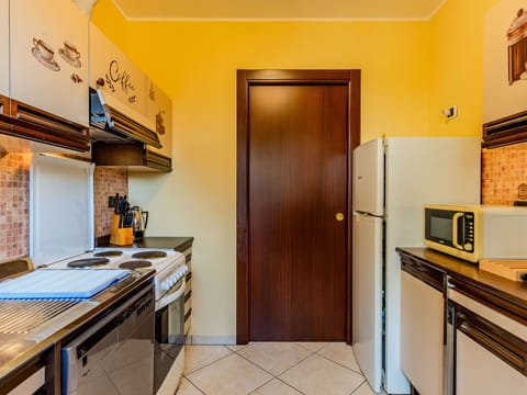 Shrub, House, Home, Farmhouse, Cottage, Estate, Garden, Landscaping, Hacienda