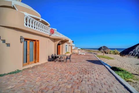 Beautiful Beachfront Patio