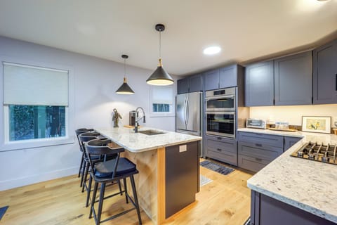 Kitchen | Cooking Basics Supplied