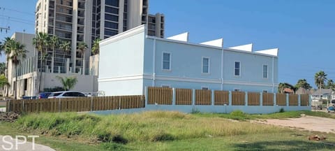 cbcc13db-5dcc-42-v9EJk