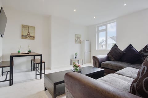 Living Room / Lounge