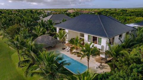 Villa Saman - An oasis of modern Spanish elegance with full service staff (6612)
