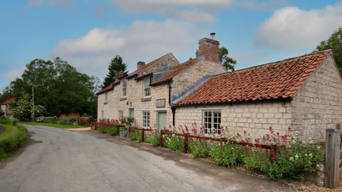 Wrays Cottage - chocolate-box cottage with timeless stone exterior