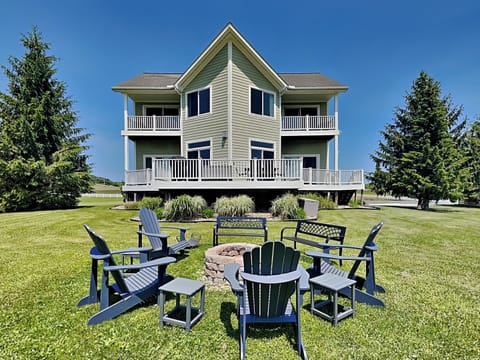 Welcome to Dacha Verde!