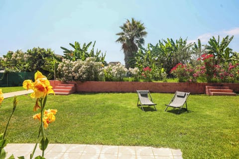 Garden space - View of the exterior - Under the Ionian sky