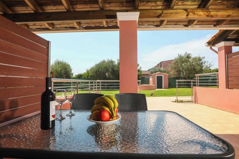 Exterior dinning area