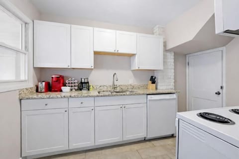 Enjoy every home comfort & abundant space in the sleek kitchen