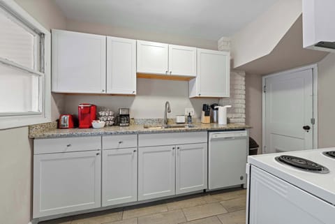 Enjoy every home comfort & abundant space in the sleek kitchen