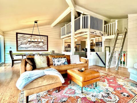 Welcome to Always Saturday!