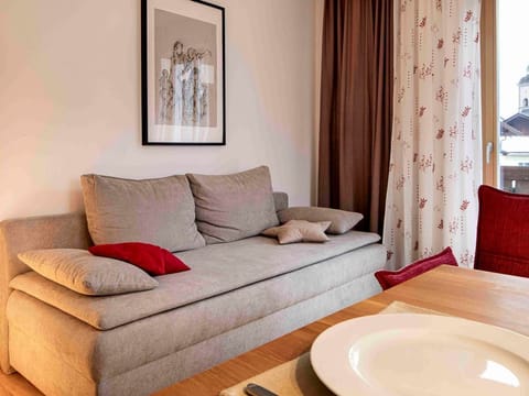 Vacation apartment W8, 1 bedroom, 2 bedrooms, kitchen, shower bath WC - Ferienhaus Hotel Post Apartment in Carinthia, Austria