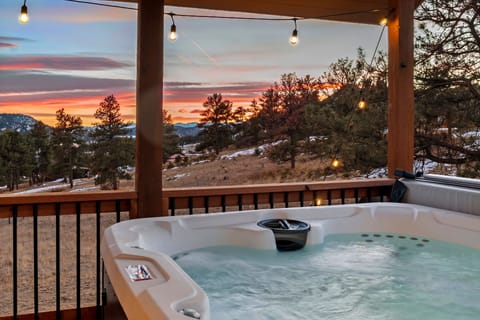 Welcome to Cozy Mountain Cabin. Unwind and relax, away from the crowd and stress