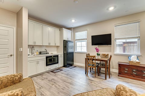 Folsom Vacation Rental | 1BR | 1BA | 550 Sq Ft | Step-Free Entry