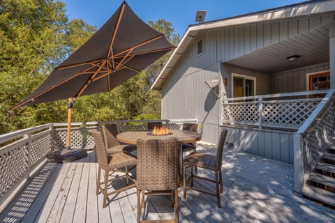 Deck with the fire pit