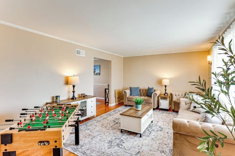 Palmyra Vacation Rental | 5BR | 2.5BA | 2,100 Sq Ft | Stairs Required