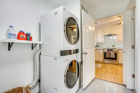 Laundry Area | Washer/Dryer | Trash Bags/Paper Towels