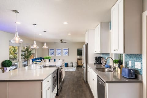 Open, Spacious, and Recently Updated Full Kitchen with Bar Seating