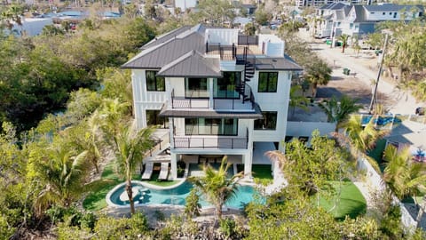 White Sands Retreat by Siesta Key Luxury Rental Properties