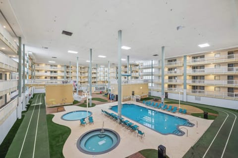 Take advantage of the complex amenities 