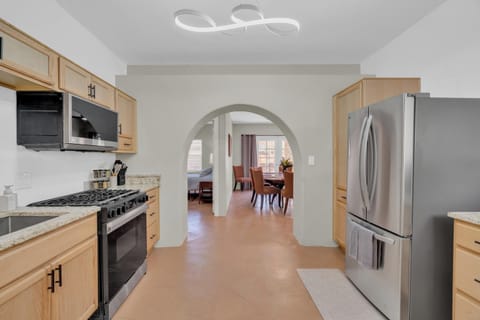 Microwave & Gas Range / Oven