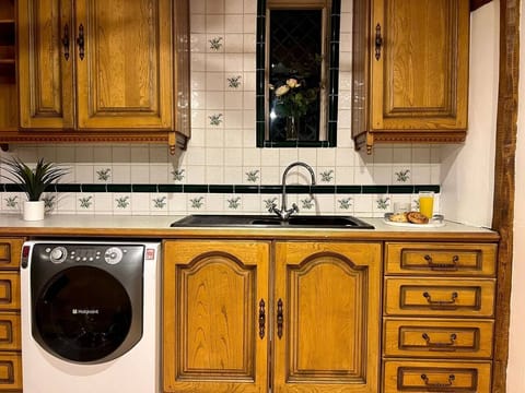 488d711f 8240 4630 9d3f 7f9a12c82b6a