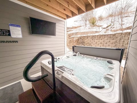Private Hot Tub