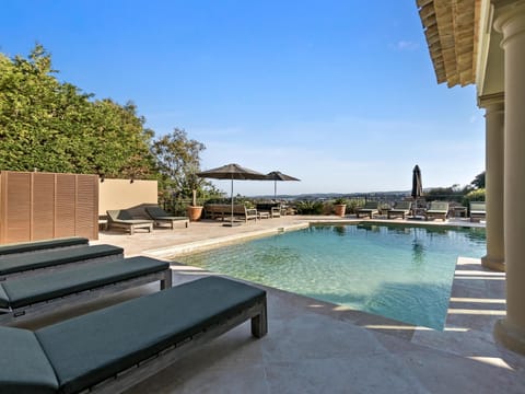 Holiday Home Swimming Pool