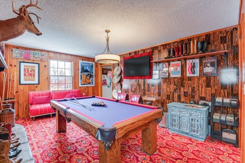 Nashville Vacation Rental | 5BR | 3BA | 6 Steps to Enter | 3,500 Sq Ft