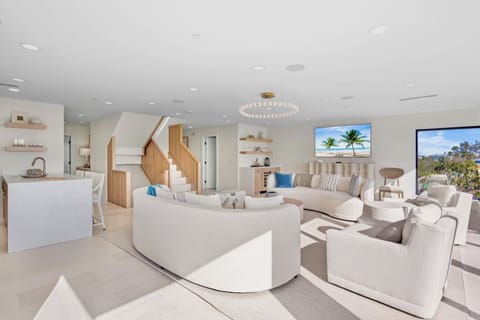 Living Area, Fourth Floor