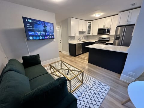 Living Area with 55" UHD 4K Smart TV