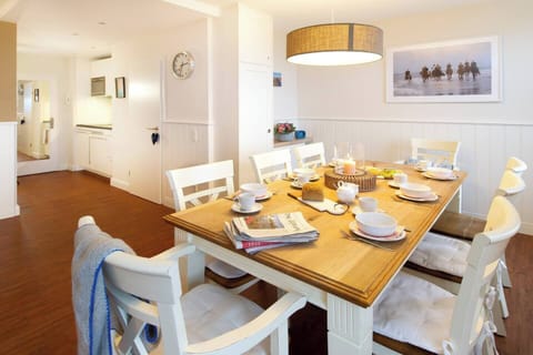 250d43aa fb88 432b 8fb3 50d033813792