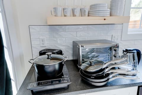 Cooking pots and pans