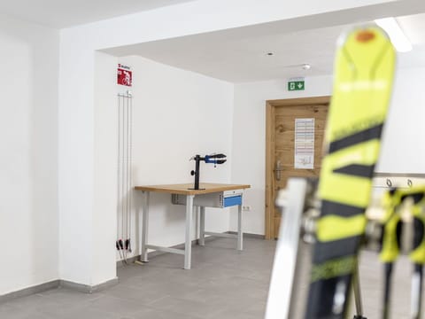 Building, Interior Design, Wood, Table, Floor, Flooring, Hardwood, Ceiling, House, Bookcase