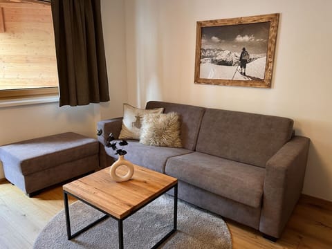 Brown, Property, Furniture, Table, Couch, Comfort, Wood, Interior Design, Curtain, Picture Frame