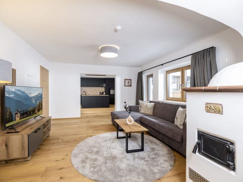 Furniture, Property, Picture Frame, Couch, Wood, Living Room, Interior Design, Lighting, Flooring, Comfort