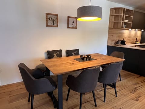 Table, Furniture, Property, Picture Frame, Chair, Building, Wood, Lighting, Interior Design, Flooring