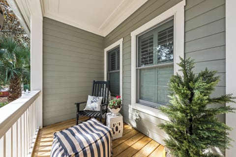 Rock your worries away on this classic Southern porch. It's the perfect spot for sipping morning coffee, reading a book, and enjoying the quiet Lowcountry setting.