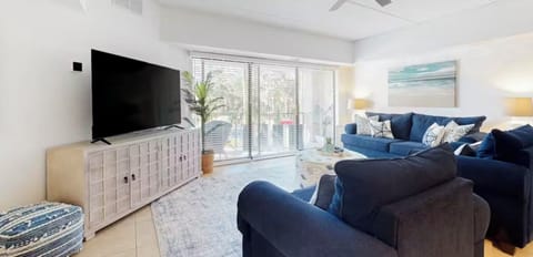 Living room and access to blacony
