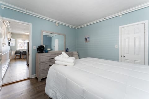 Bedroom (461)