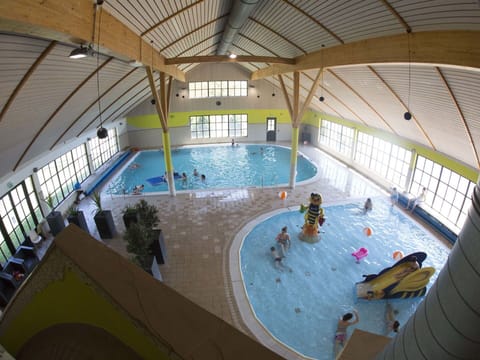 Swimming Pool, Leisure, Recreation, Fun, Leisure Centre, Vacation, Resort, Hall, Water Park, Physical Fitness