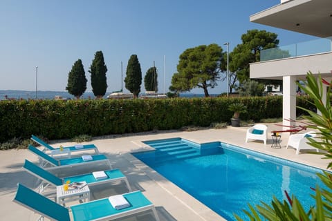 Holiday Home Swimming Pool