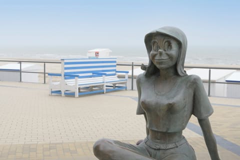 Immediate Surroundings [summer] (<1 km)